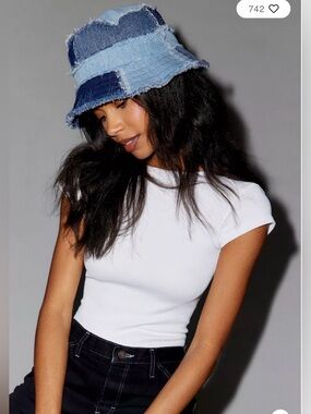Urban Outfitters Patchwork Denim Frayed Bucket Hat – One Size
